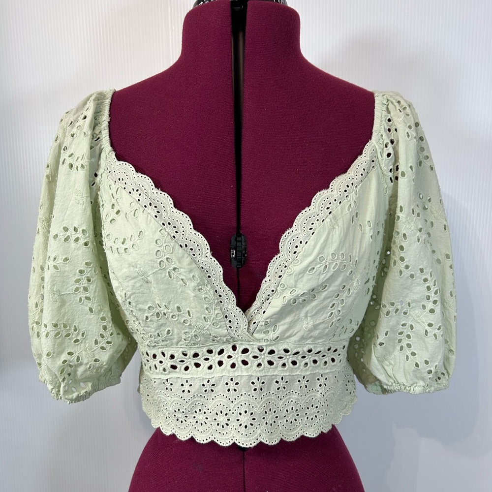 Altar’d State Eyelet Crop Top Green Size XL - Picture 2 of 13